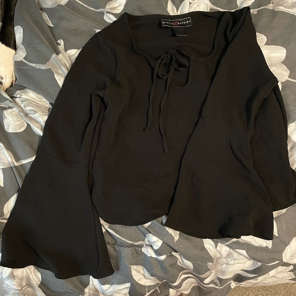 women’s shirt